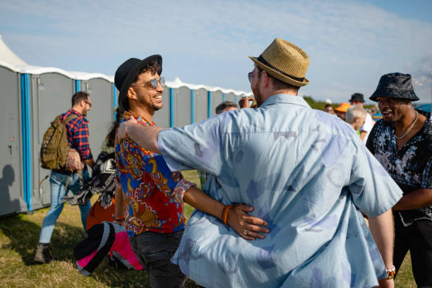Best Portable toilet rental cost  in Emmetsburg, IA